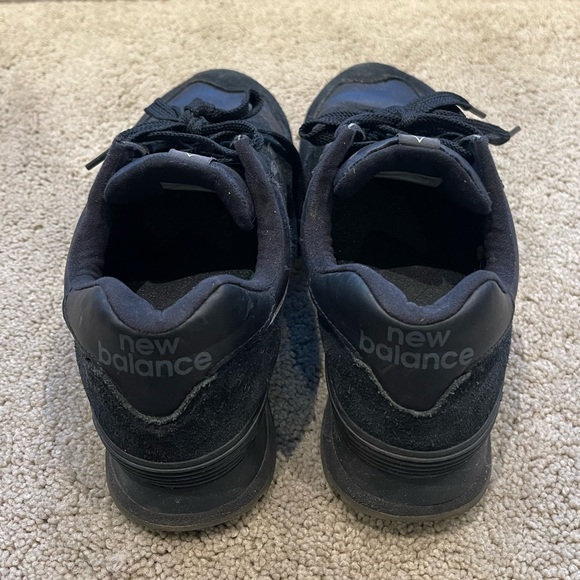 New Balance Classic 574 Running Sneakers, Black Suede. Women size 8 - Picture 4 of 4